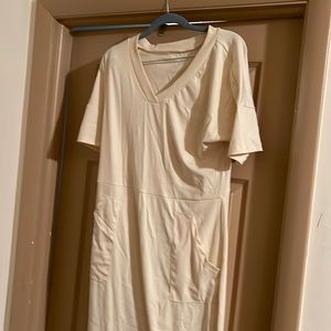 Solid Color Casual V-neck Jumpsuit - purchased from Shopchiclilly
Apricot / L